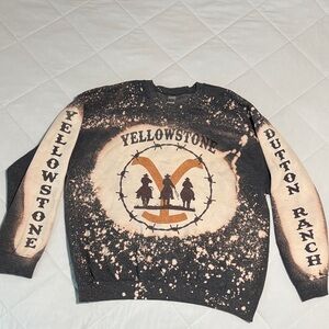 NWOT - Yellowstone-Dutton Ranch Sweatshirt - XL